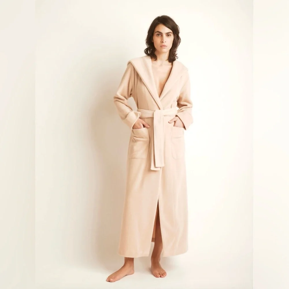 Pluto Graceful Teddy Rioma Robe - Picture 1 of 1